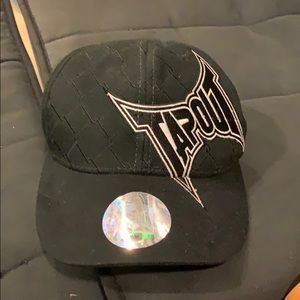 Tapout hat
